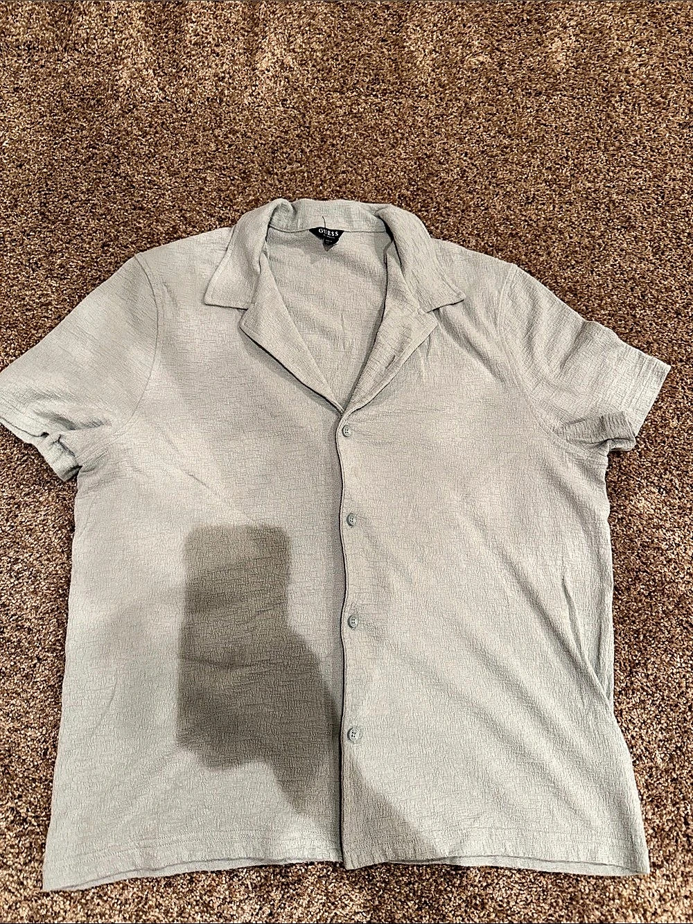 Guess Men's Textured Button-Up Gray Size Large